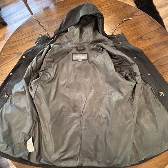 Women's Eddie Bauer WeatherEdge hooded black jacket cinch waist size XL - Picture 11 of 16